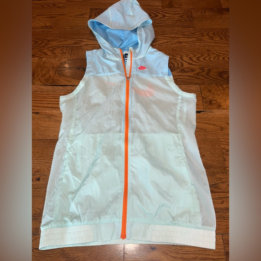 NWT. Nike. Girl’s Flight Weight Vest. Fiberglass/Lakeside. Size XL.